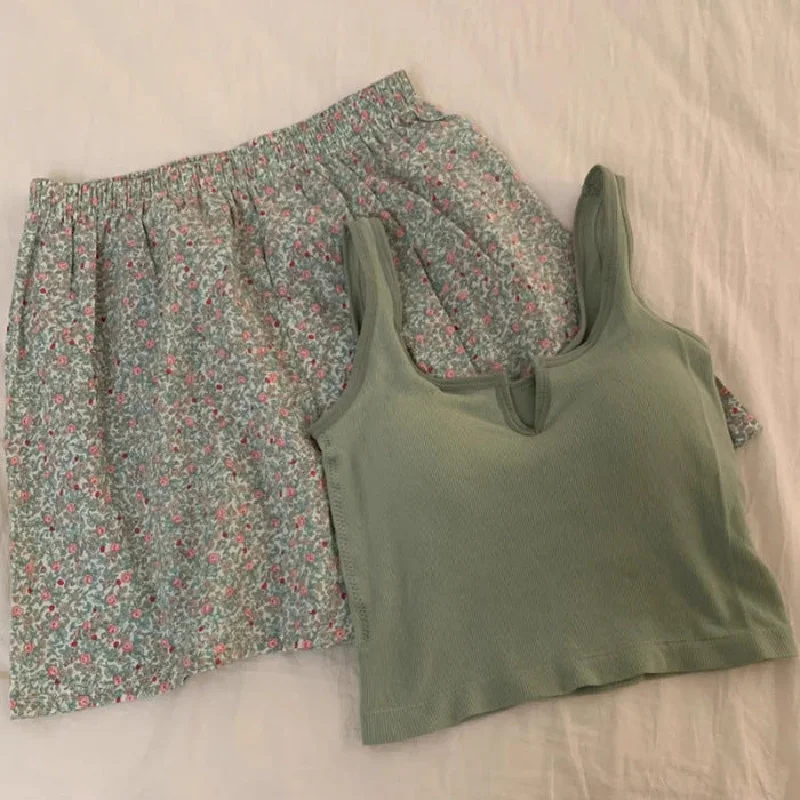 Green [Tank + Floral Shorts]