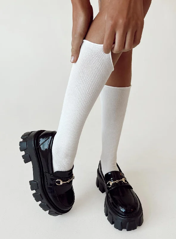 Garnet Socks White